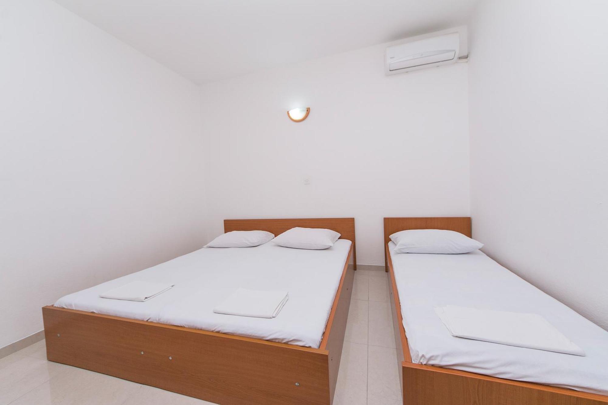 Apartments By The Sea Podaca, Makarska - 4734 Exterior foto